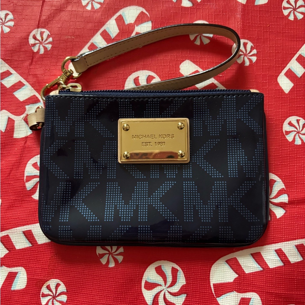 Michael Kors wristlet